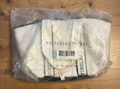 Bolso de Mano Victoria's Secret Acogedor Sherpa Grande Invierno Blanco 2023 Logo Nuevo con Etiquetas Foto 1 de 4