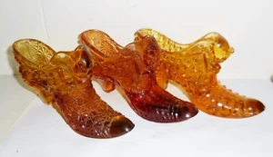 VINTAGE USA AMBER 3 FENTON GLASS CAT FIGURINE SHOE DIFFERENT PATTERNS DESIGN - Picture 1 of 3