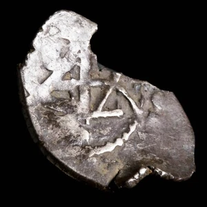 1/2 Real de plata Macuquino - 18 mm / 1.10 gr. - Picture 1 of 3