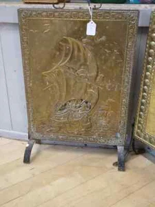 narrow brass fire screen - Picture 1 of 2