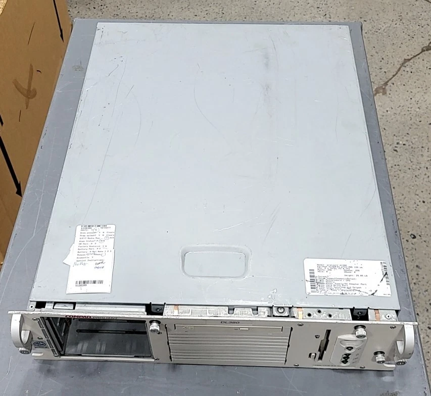 COMPAQ proliant dl380 dl380r01 p733-256 Server Pentium III 256MB SEE NOTES - Image 1 of 4