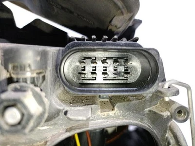 8H0941003AC phare gauche pour AUDI A4 B6 DESCAPOTABLE (8H7) 1.8 T 2002 5346592 - Photo 1/4