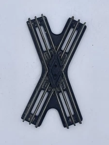 LIONEL POSTWAR 020X 45 DEGREE CROSSING - Picture 1 of 4