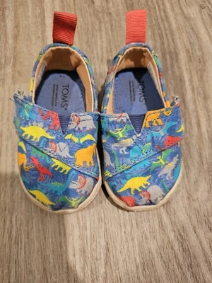 Toms Dinosaur Shoes Toddlers Size 4 - Image 1 of 3