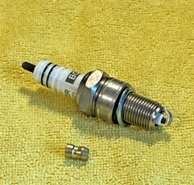 Bosch-Germany Spark Plugs for Audi BMW Ferrari Fiat Lotus Mercedes W6DC Foto 1 de 3