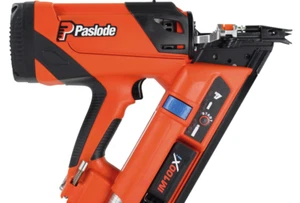 Paslode IM100Xi Impulse Streifennagler + Akku Nägel von 63 - 100 mm - Bild 1 von 8