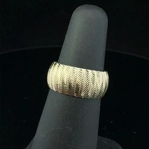 14K Yellow Gold Textured 8.3mm Wide Midi Cigar Band Size 5 2.6 grams (WCP030667) - Bild 1 von 3
