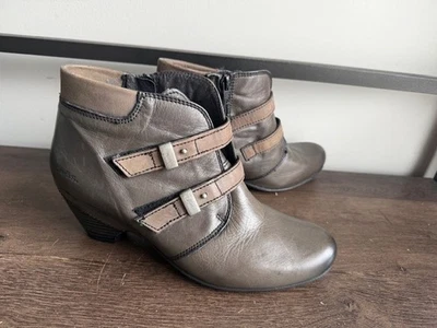 Taos Alto Olive Leather Ankle Booties Low Heel sz 41/10-10.5 Made in Portugal - Image 1 of 4