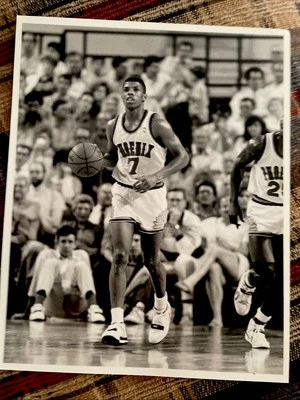 KEVIN JOHNSON NBA BALONCESTO TIPO 1 FOTO PHOENIX SUNS SUPERESTRELLA ABA NCAA EE. UU. Foto 1 de 4
