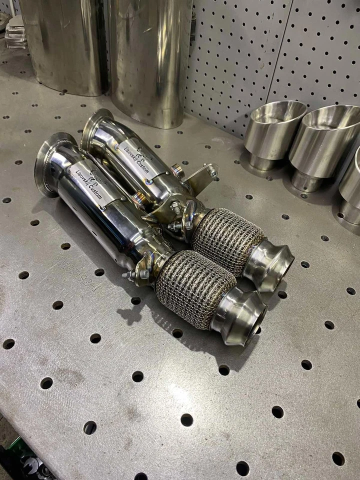 Tubo descendente motor BMW F22 F30 F32 F36 N20 N26 Foto 1 de 4