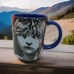 Taza de café vintage Les Miserables taza de té azul 1986 original - Imagen 1 de 5