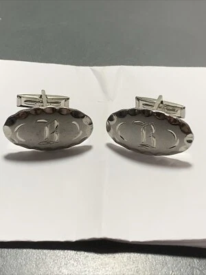 CLOSEOUT Vintage 'B' Monograma Gemelos Ovalados - Vestido Retro para Hombre Tono Plateado Foto 1 de 4