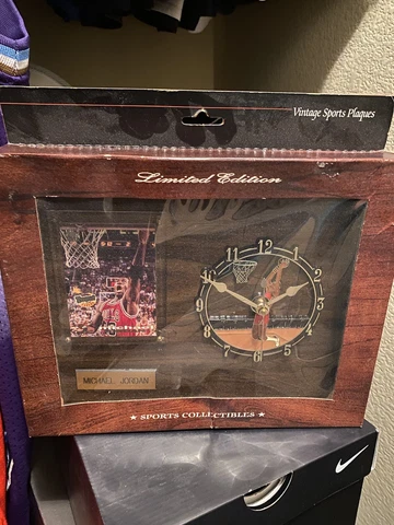 michael Air jordan vintage clock - Topps Stadium Club Frequent Flyer Card Mint Cover