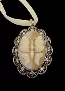 MONET Vintage-Style Butterfly Faux Cameo Choker/Necklace Velvet Ribbon 2" - Picture 1 of 7