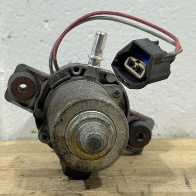 2005 - 2009 Land Rover Range Rover Sport Brake Vacuum Pump OEM - Image 1 of 4