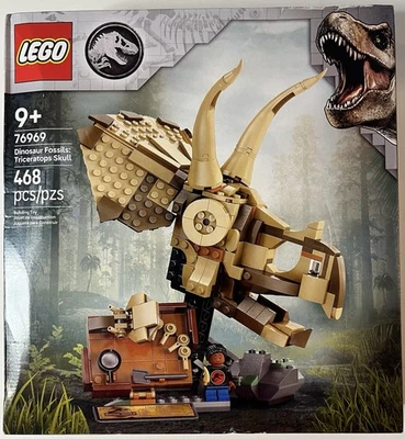 LEGO Jurassic World: Dinosaur Fossils: Triceratops Skull (76969) Description! - Image 1 of 4