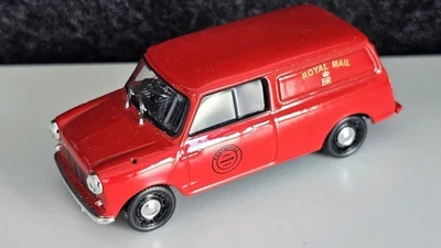 BNWB Vanguard 1/43 diecast 1965 Red Morris Mini Van Royal Mail Collection  - Image 1 of 4