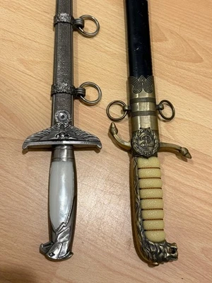 Jagdmesser x 2  Hirschfänger Deko Messer  - Bild 1 von 4