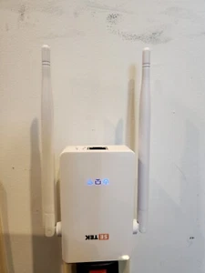 SETEK SE-01 Wifi 300Mbps Wireless Repeater Signal Booster - White - Picture 1 of 4