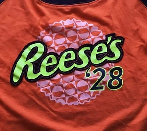 Camiseta Oficial Reese’s ‘28 con Apliques Logo Reese’s, Naranja y Marrón, XXL - Imagen 1 de 5