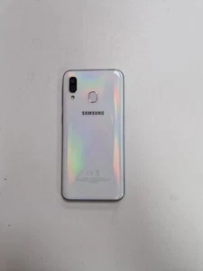 Samsung A40 - Picture 1 of 2