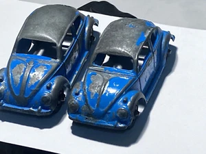 Vintage Pair of 1960's Tootsietoy VW Beetle Bug Volkswagen Blue Chicago - Picture 1 of 11