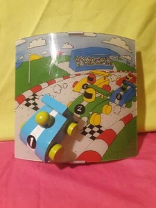 RARA Applique In Vetro Vintage Per Camera Da Bambino A Forma Di Auto - Foto 1 di 15