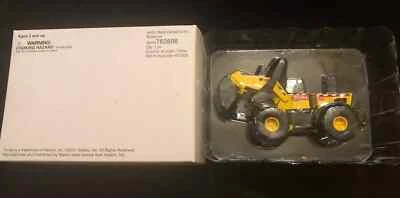 2001 Tonka Hasbro Maisto International BULLDOZER 762898 2001 NEW IN ORIGINAL BOX - Image 1 of 3
