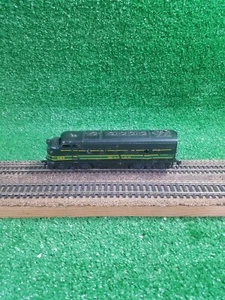 Athearn HO Reading 283 FP7 Diesellok fährt - Bild 1 von 10
