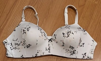 CACIQUE Sujetador Inalámbrico Camiseta Ligeramente Forrada 3970 - 46C Foto 1 de 4