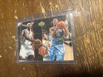 2004 UD Rivals Box Set Gold Facsimile Signature LeBron James Carmelo Anthony #30 - Image 1 of 3