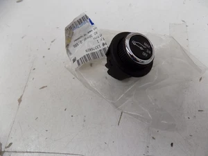 Genuine Vauxhall Insignia Estate 2009-2017 Electric Tailgate Switch 13326409 - Picture 1 of 1