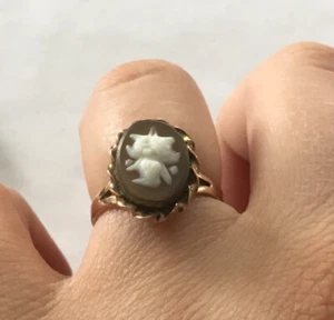 Impresionante Anillo Antiguo Cameo Flor Oro 14kt Adornado Talla 8 De Colección - Imagen 1 de 7
