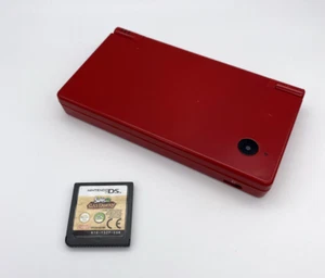 Nintendo DSi Konsole in Rot (TWL-001) mit Spiel / Getestet - Bild 1 von 9