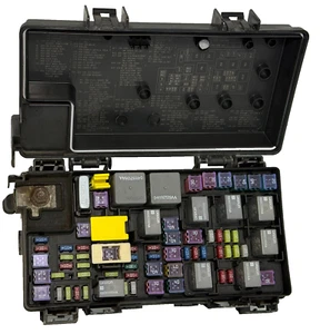11 Dodge Caravan TownCountry TIPM Integrated Power Module Fuse Box OEM 4692335AG - Bild 1 von 7