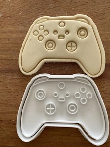 Contoller (5) cookie cutter - Picture 1 of 3