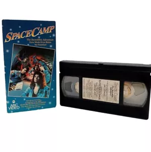 Space Camp 1986 VHS Film Vintage Video Lea Thompson Kelly Preston ABC Familie - Bild 1 von 6