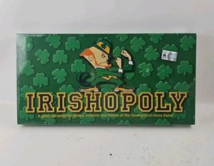Irishopoly Notre Dame College Real Estate Trading Monopoly Gioco da Tavolo - Sigillato - Foto 1 di 8