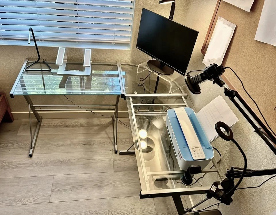 Linghtly б/у! Открыт для предложений! Techni Mobili стали/стекла L-образный стол 51 «L 20» W - Изображение 1 из 3