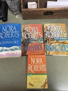 Nora Roberts Mixed Lot of 4 paperback books - Picture 1 of 1