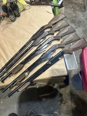 4 Vintage Daisy Cork Gun Model 125 And One 25 BB All For Parts ONLY 5 Total - Image 1 of 4