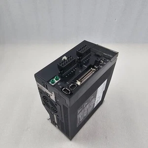 OMRON AC SERVO DRIVER R88D-KT15H - Imagen 1 de 6