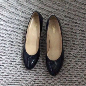GABOR.Ladies Navy Patent Court shoes (5.5)(38.5) Worn Once - Picture 1 of 6