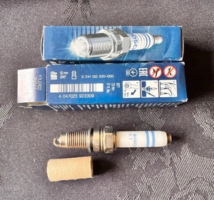 Bosch R6 Spark Plug , 2 Units for sale - Picture 1 of 1