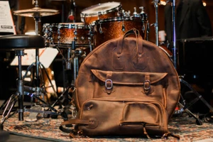 Woodshed Leatherworks Brown Leather Deluxe 22" Cymbal Bag - Picture 1 of 6