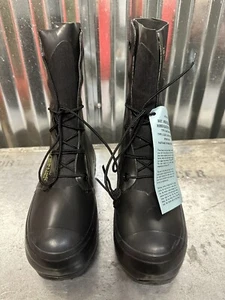 NEW Bata Military Mickey Mouse Bunny Boots 4 Extreme Cold Weather Insulated T33 - Picture 1 of 8