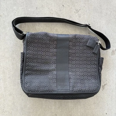 Bolso Mensajero Coach Hampton Cuero Negro Logo De Colección Foto 1 de 4