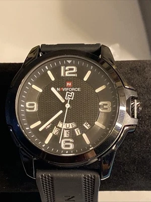 Naviforce NF9215 For Dream black/white Wristwatch Black Band New Battery - Image 1 of 4