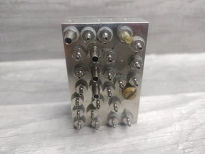 ADEC UNITÀ DI EROGAZIONE DENTALE MANIPOLO COLLETTORE BLOCCO CONTROLLO - Foto 1 di 2