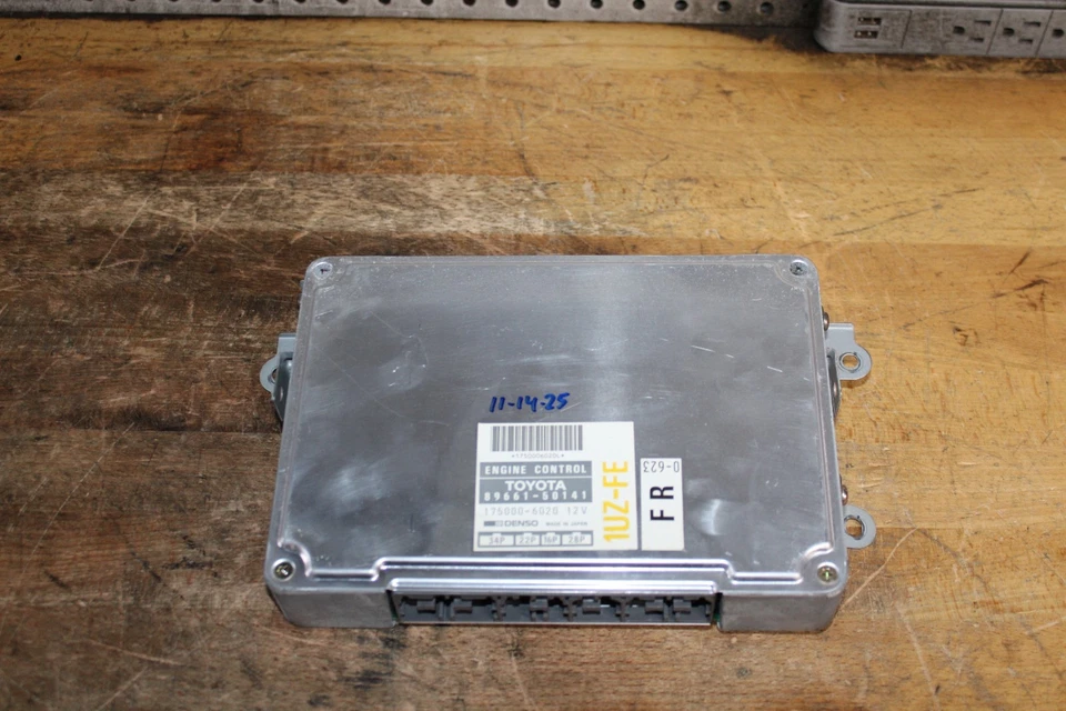 1993 1994 LEXUS LS400 ECU ECM MÓDULO DE CONTROLE DE COMPUTADOR MOTOR 89661-50141 - Imagem 1 de 4